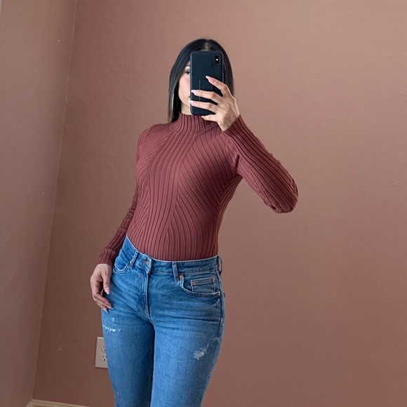 Last 1..ALEXA Ribbed Bodysuit- mauve - Picture 3 of 4